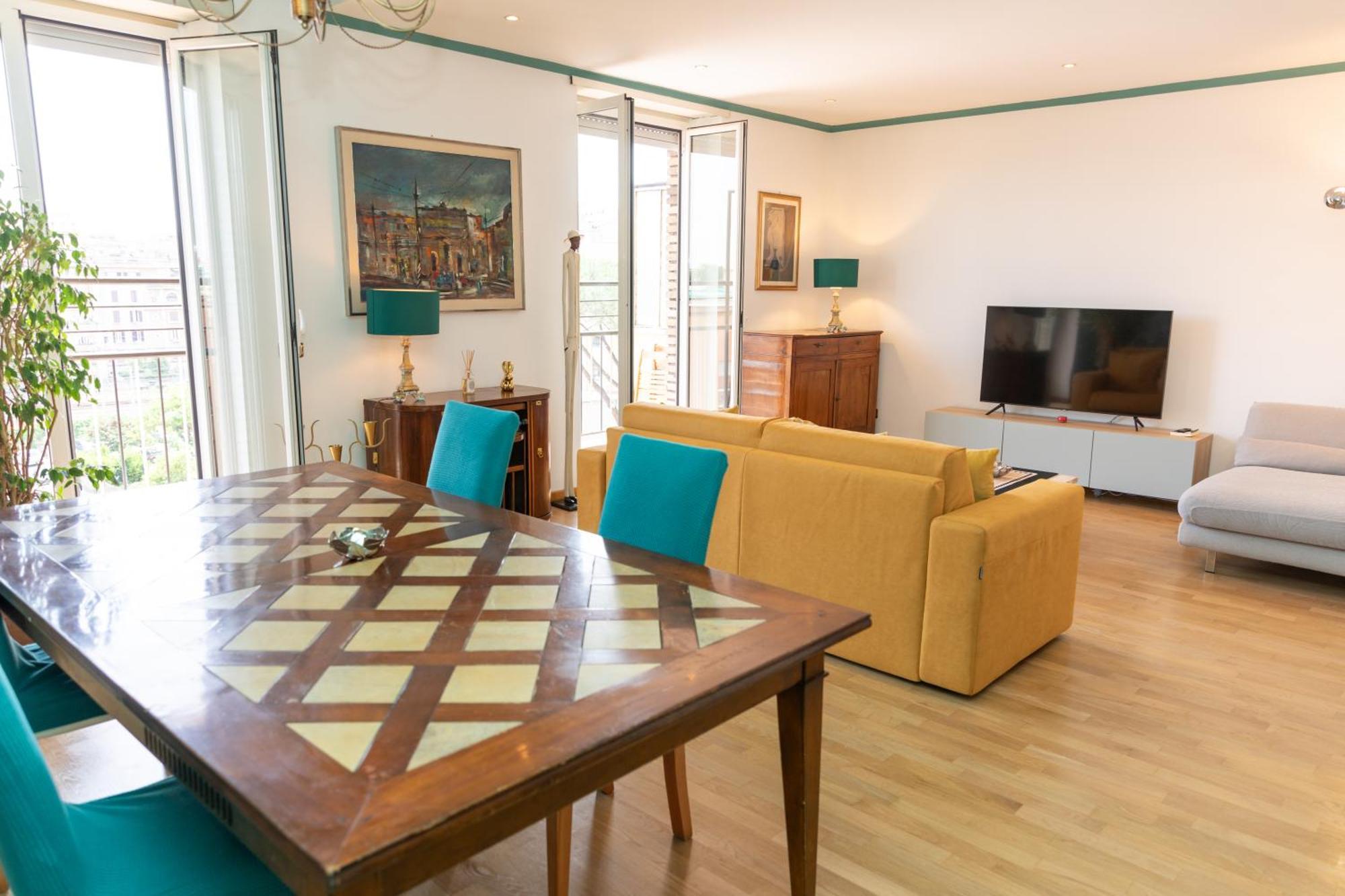 Stefania's Luxury Apartment
